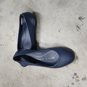 Crocs Iconic Comfort Navy Blue Work Flats size 8